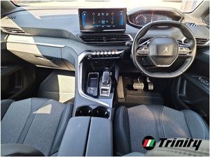 Peugeot 5008 Full Dealer Service History ONE Owne - Image 2