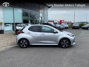 Toyota Yaris Hybrid 115 L-SPORT - Image 3