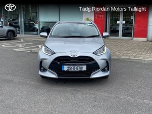 Toyota Yaris Hybrid 115 L-SPORT - Image 4