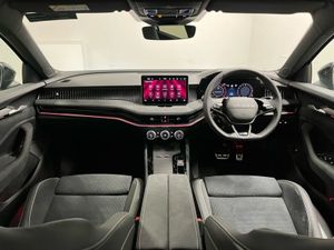 Skoda Superb Sportline DSG 2.0tdi 150BHP - Revers - Image 4