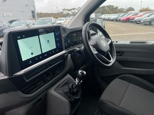 Volkswagen Transporter Trendline 28 LWB 2.0tdi 11 - Image 3