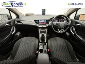 Vauxhall Astra 1.4i Turbo Tech Line 125 5DR - Image 2