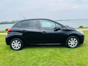 Peugeot 208 1.2 Auto - Image 3