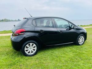 Peugeot 208 1.2 Auto - Image 4