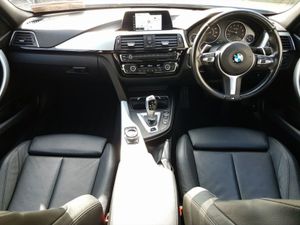BMW 3 Series 330e M Sport - Image 4