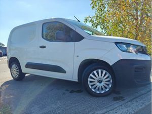 Peugeot Partner BLUEHDI PROFESSIONAL L1 - Image 4