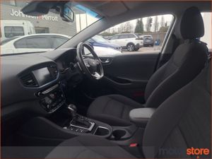 Hyundai Ioniq  save  2000  Hybrid Premium Like New - Image 4