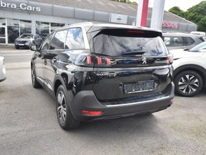 Peugeot 5008 7 Seat Allure Premium 1.5 HDi 130bhp - Image 4