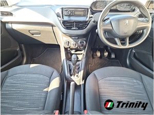 Peugeot 208 1.0 Puretech 68bhp Access 5 dr Trinit - Image 2