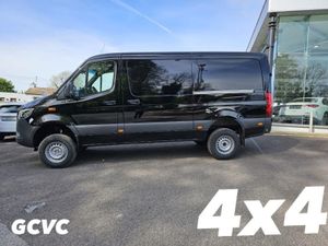 Mercedes-Benz Sprinter 319 MWB Low Roof 4X4 Selec - Image 2