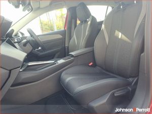 Peugeot 308 Save  3 000- Allure Electric 156bhp ( - Image 4