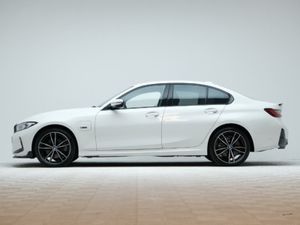 BMW 3 Series 330E M Sport - Image 4