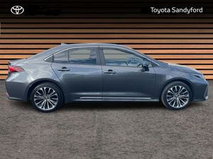 Toyota Corolla Luna Sport Saloon // Heated Seats - Image 3