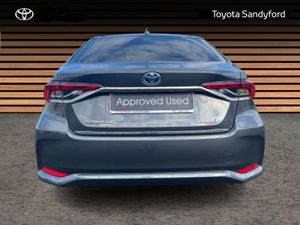 Toyota Corolla Luna Sport Saloon // Heated Seats - Image 4