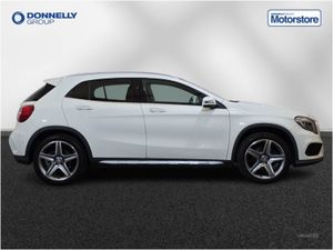 Mercedes-Benz GLA-Class GLA 220d 4matic AMG Line - Image 3
