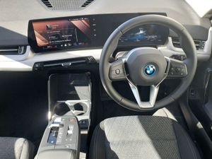 BMW iX1 Edrive20 Sport - Image 4