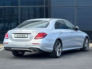 Mercedes-Benz E220d AMG - Image 4