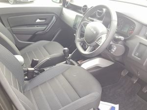 Dacia Duster 1.5 Blue dCi 115 Journey - Image 4
