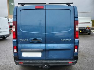 Renault Trafic Crew 6 Seater LL DCI vat Inclusive - Image 4