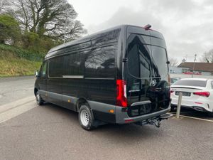 Mercedes-Benz Sprinter 519LWB High Roof Select Ma - Image 3