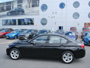 BMW 3-Series 2017 - Image 2