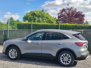 Ford Kuga TITANIUM  1.5 TD - Image 4