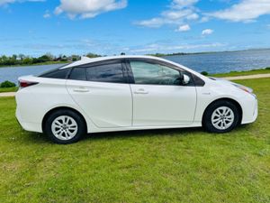 Toyota Prius 1.8 Hybrid Finance Available - Image 4