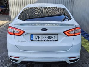 2017 Ford Mondeo White 2.0TDCi 150PS ST-LINE - Image 4