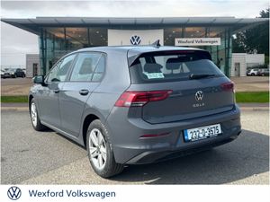 Volkswagen Golf Life 2.0 TDI 115HP - Image 4