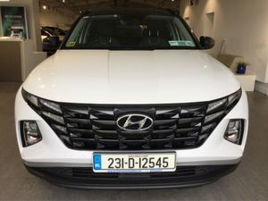 Hyundai Tucson Executive Plug IN Hybrid -two Tone - Image 3