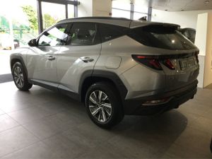Hyundai Tucson Executive Hybrid - Image 3
