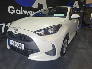 Toyota Yaris X 1.0 Automatic-67 Km-rr Camera- New - Image 3