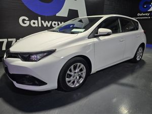 Toyota Auris 1.6 D4d-rear Camera Model-fully Serv - Image 3