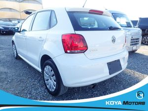 Volkswagen Polo 1.2 TSI Comfortline Petrol Automa - Image 3