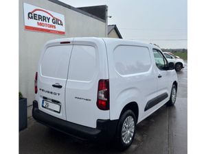 Peugeot Partner PRO Plus 1.5 HDI 100BHP - Image 3