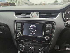 Skoda Octavia Ambition 1.0tsi 115HP 4DR - Image 4