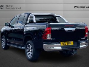 Toyota Hilux Invincible 2.4 Manual 2019 - Image 4