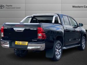 Toyota Hilux Invincible 2.4 Manual 2019 - Image 2