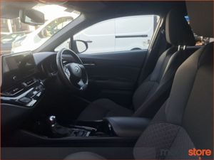 Toyota C-HR Save  0000 s 1.8 Hybrid Sport - Image 4