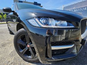 JAGUAR F-PACE 2.0 i4 D 180PS R-Sport RWD, NEW NCT - Image 4