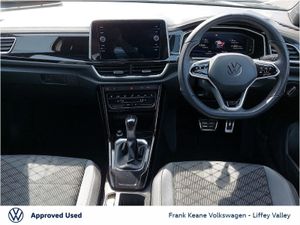 Volkswagen T-Roc R-line Auto 1.5tsi 150BHP  rear - Image 2