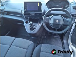 Peugeot Partner Partner Active Plus Low KMS 1.5l - Image 2