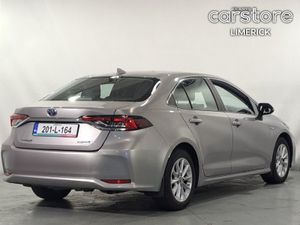 Toyota Corolla 1.8 Hybrid Luna Saloon - Image 2