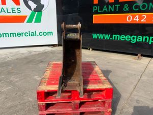 12"  DIGGING BUCKET.....45mm PINS......392v. - Image 3