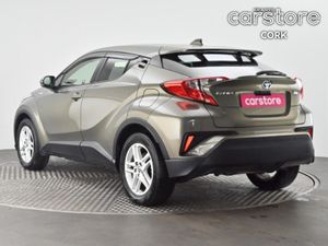 Toyota C-HR 1.8 Hybrid - Image 4