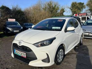 202 Toyota Yaris  1.0 Autos - Image 2