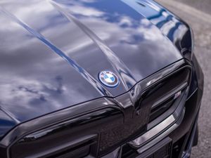 BMW i5 M60 - Image 4
