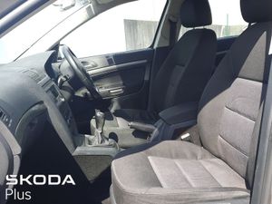 Skoda Octavia  nct 11/2025 1.9tdi Elegance Spec - Image 3
