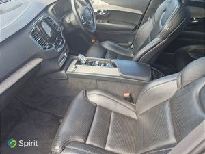 Volvo XC90 T8  plug In Hybrid  Inscription Pro  F - Image 4