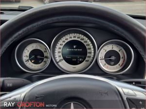 Mercedes-Benz E-Class E 200 Bluetec Classic Sport - Image 4